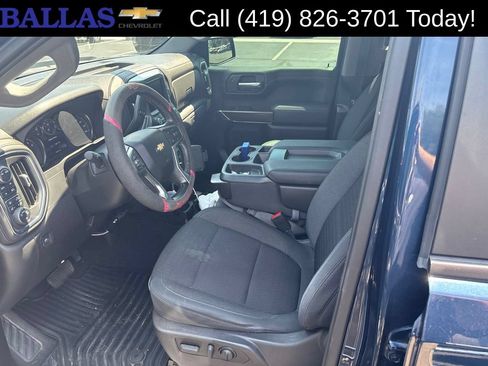 Certified 2021 Chevrolet Silverado 1500 LT w/ LPO, Dark Essentials Package AWD/4WD image 7