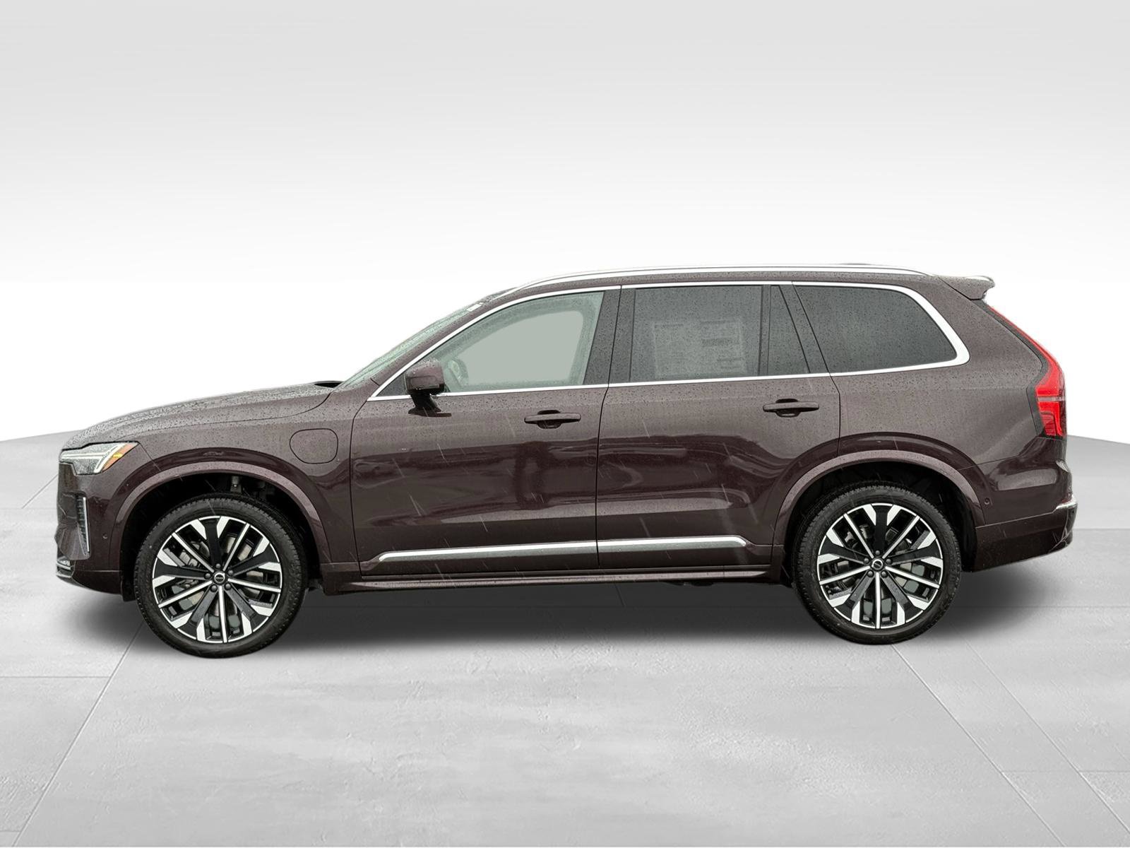 New 2026 Volvo XC90 T8 Plus w/ Protection Package Premier AWD/4WD image 2