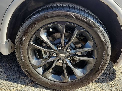 Used 2021 Dodge Durango R/T w/ Technology Group RWD image 5