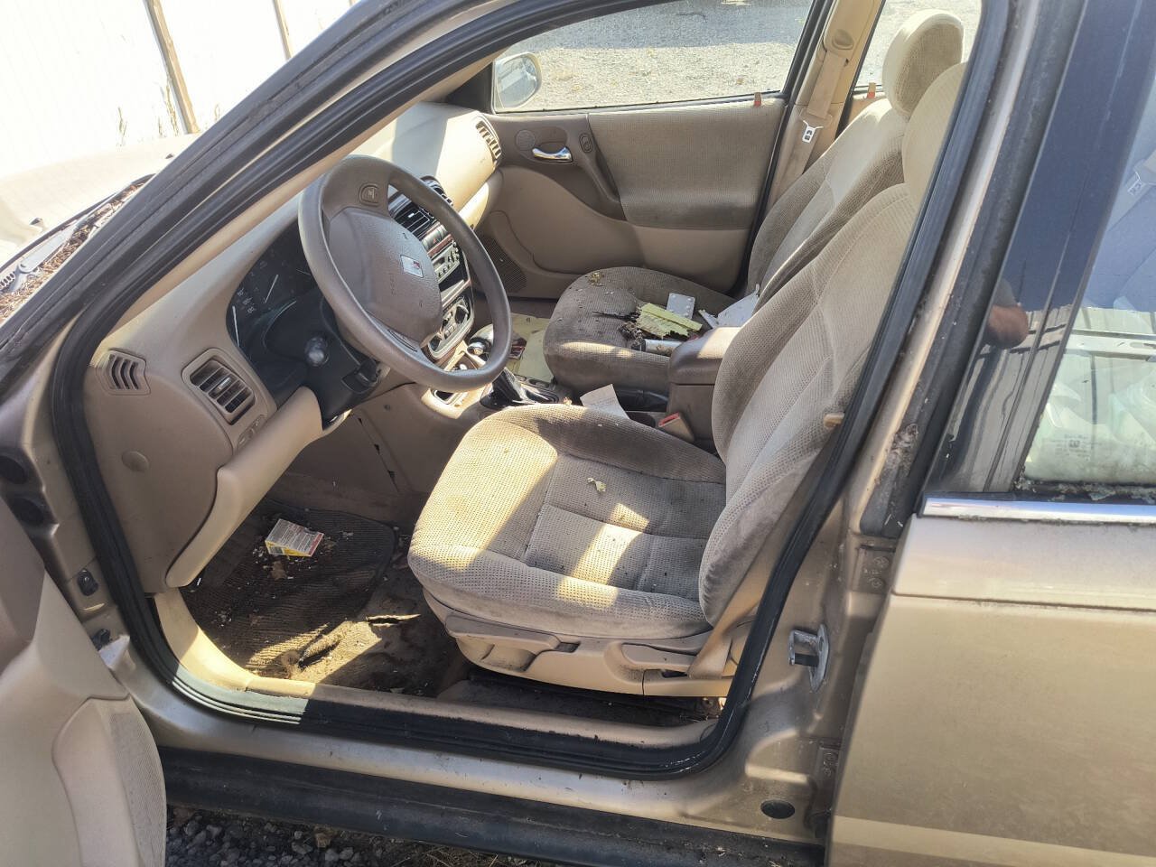 Used 2001 Saturn L-Series L200 FWD image 19