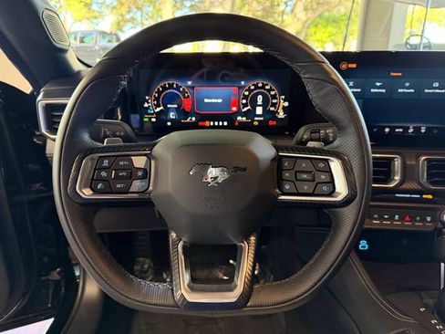 Used 2025 Ford Mustang GT Premium w/ GT Performance Package RWD image 14