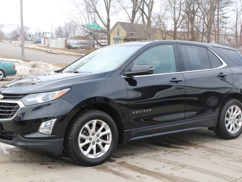 Used 2018 Chevrolet Equinox LT image 4