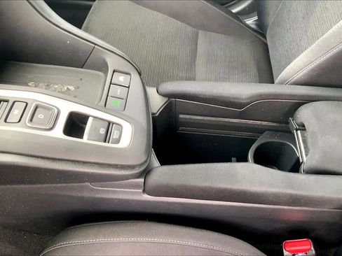 Used 2019 Honda Insight LX image 17