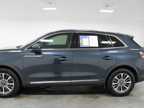 Used 2023 Lincoln Nautilus AWD w/ Premium Package image 6