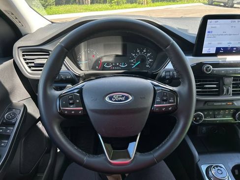 Used 2022 Ford Escape SE w/ Cold Weather Package AWD/4WD image 20