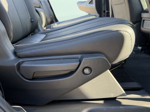 Used 2025 INFINITI QX60 Luxe image 51