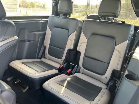 Used 2024 Ford Bronco Wildtrak image 23