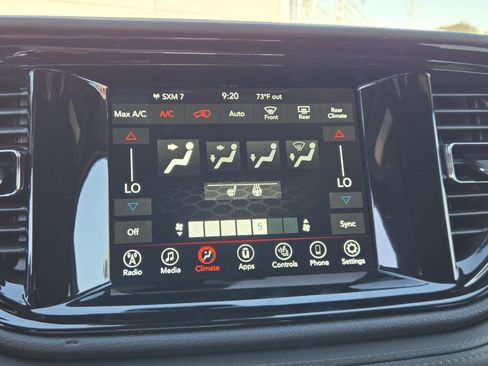 Certified 2022 Dodge Durango GT w/ Blacktop Package image 10