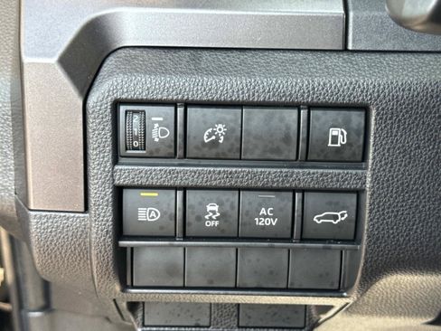 Used 2025 Toyota 4Runner TRD Off-Road Premium AWD/4WD image 20
