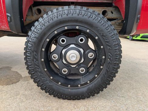 Used 2007 GMC Sierra 1500 SLE w/ Z71 Off-Road Package image 9