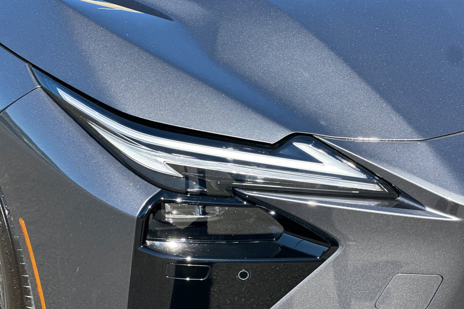 Used 2026 Lexus ES 350e w/ Convenience Package FWD image 11