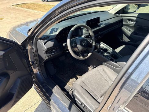 Used 2025 Honda Accord SE image 20