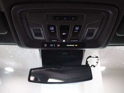 Used 2024 Chevrolet Silverado 2500 LTZ w/ LTZ Convenience Package AWD/4WD image 45