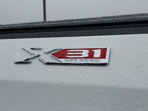 Used 2025 GMC Sierra 1500 Elevation w/ Preferred Package image 8