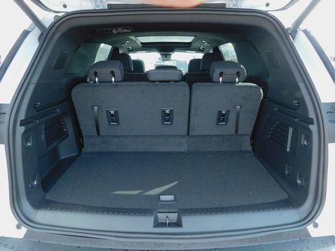 New 2026 Chevrolet Traverse LT w/ Sun and Wheel Package image 12
