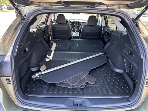 Certified 2025 Subaru Outback Limited AWD/4WD image 12
