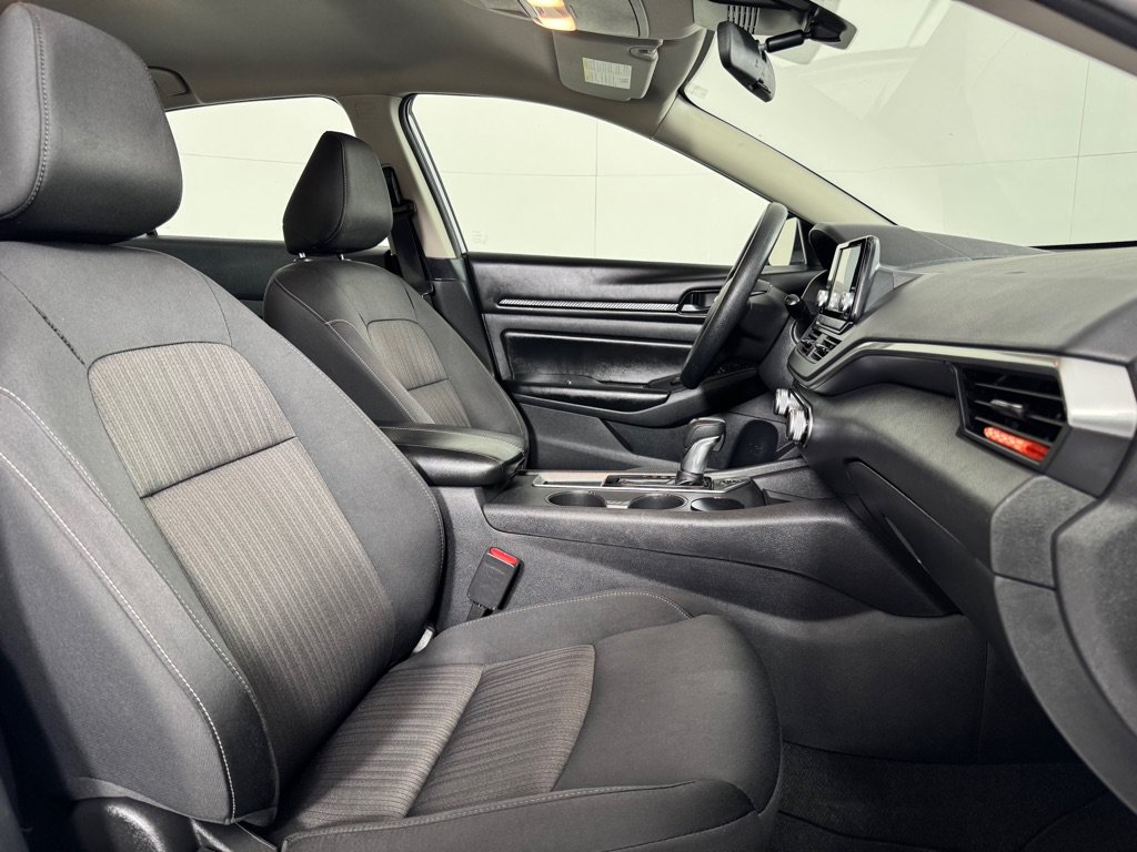 Used 2024 Nissan Altima 2.5 S FWD image 22