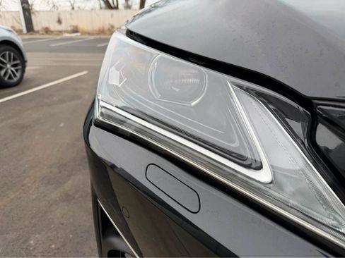 Used 2018 Lexus RX 350L w/ Premium Package image 4