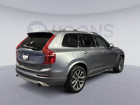 Used 2018 Volvo XC90 T5 Momentum w/ Convenience Package image 7