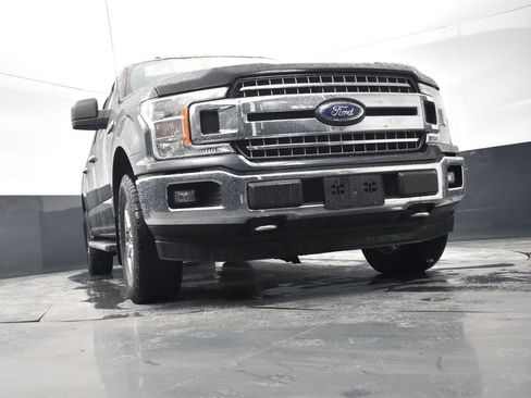 Used 2018 Ford F150 XLT w/ XTR Package image 25