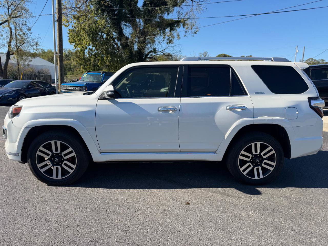 Used 2018 Toyota 4Runner Limited AWD/4WD image 6