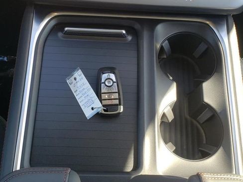 New 2025 Ford Expedition Max Active image 19