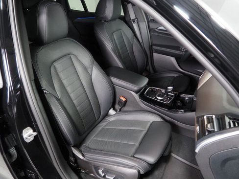 Used 2023 BMW X3 sDrive30i w/ Premium Package RWD image 2
