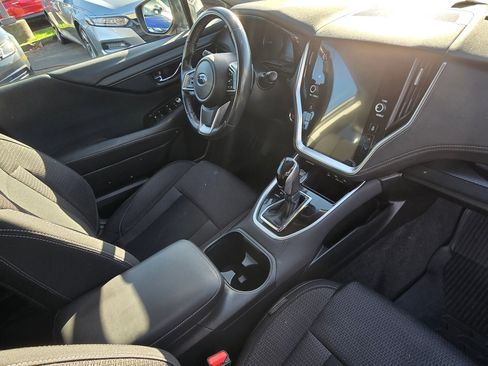 Used 2021 Subaru Outback Premium image 10