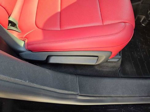 Used 2025 Lincoln Corsair Reserve w/ Equipment Group 202A image 33