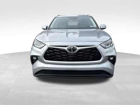 Used 2022 Toyota Highlander XLE image 17