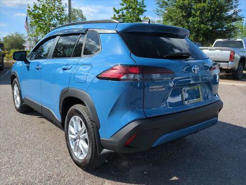 Certified 2026 Toyota Corolla Cross LE FWD image 4