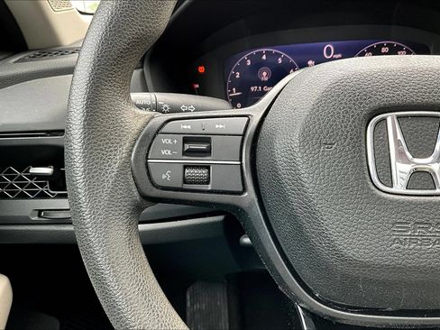 Used 2024 Honda Accord EX image 11