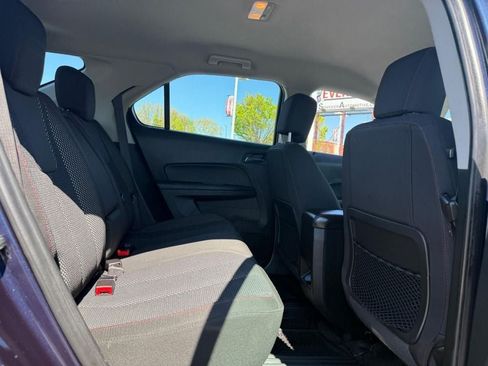 Used 2017 Chevrolet Equinox LS FWD image 10