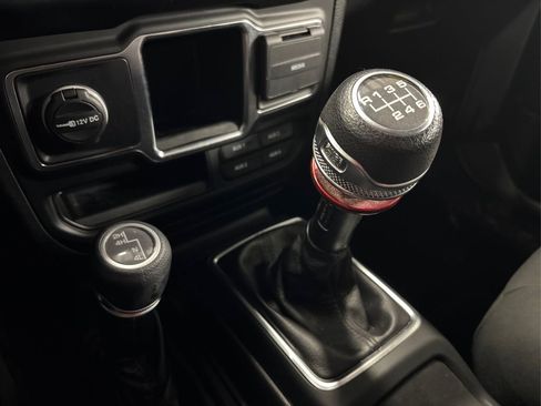 Used 2022 Jeep Wrangler Unlimited Sport image 26