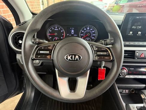 Used 2019 Kia Forte LXS FWD image 24