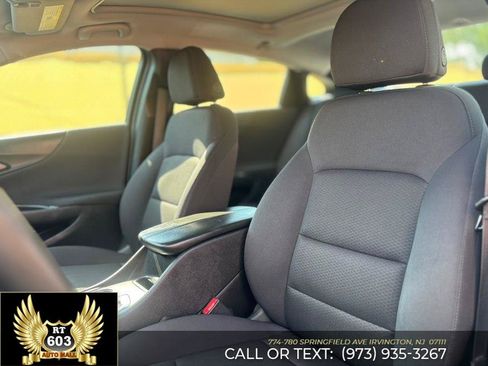 Used 2024 Chevrolet Malibu LT FWD image 14