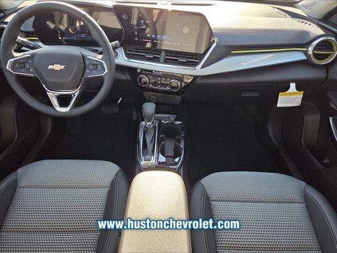 New 2026 Chevrolet Trax LT image 21