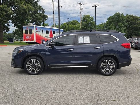 Certified 2025 Subaru Ascent Touring AWD/4WD image 4