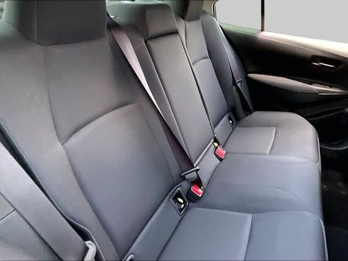 Used 2025 Toyota Corolla LE FWD image 18