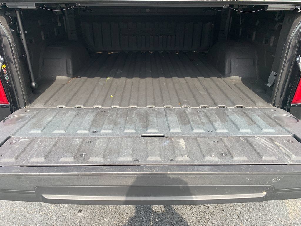 Used 2022 Chevrolet Silverado 1500 ZR2 w/ Technology Package AWD/4WD image 27