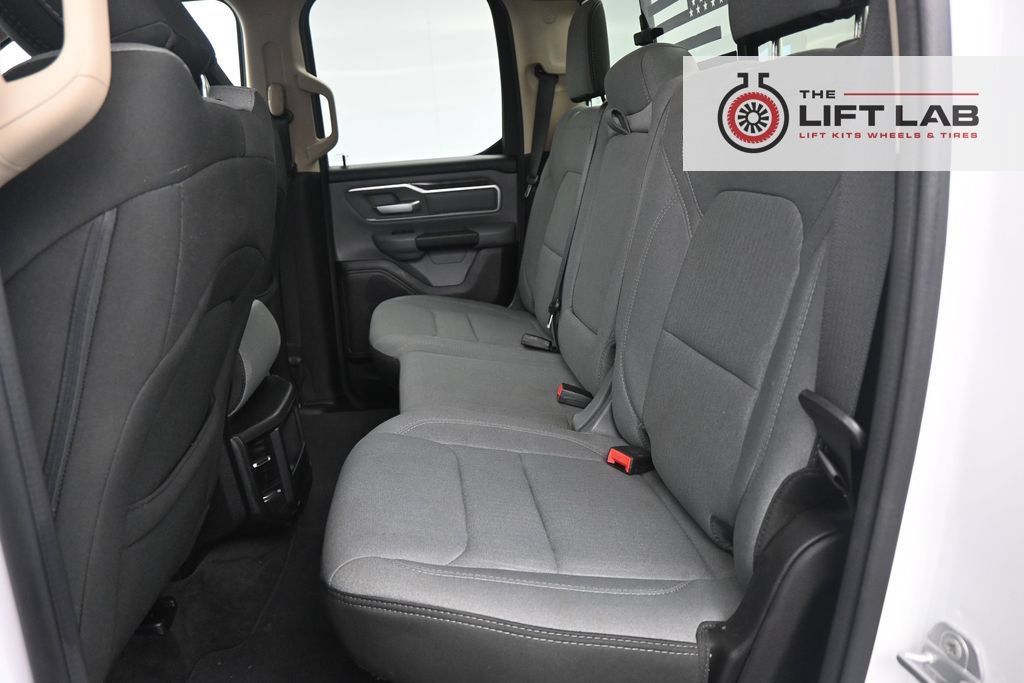 Used 2020 RAM 1500 Big Horn AWD/4WD image 14