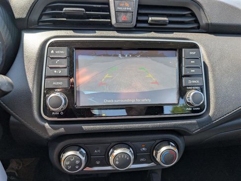 Used 2024 Nissan Versa S FWD image 16