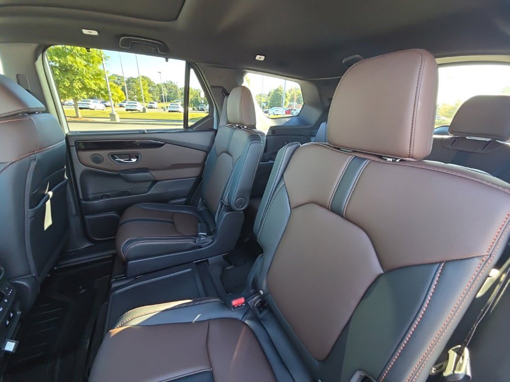 New 2026 Honda Pilot TrailSport image 13