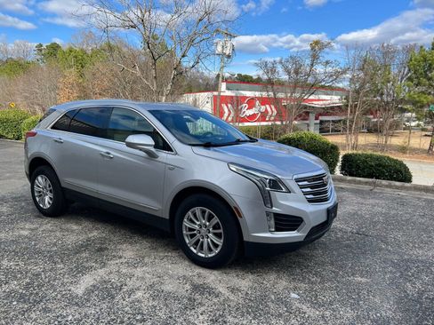 Used 2018 Cadillac XT5 FWD image 23