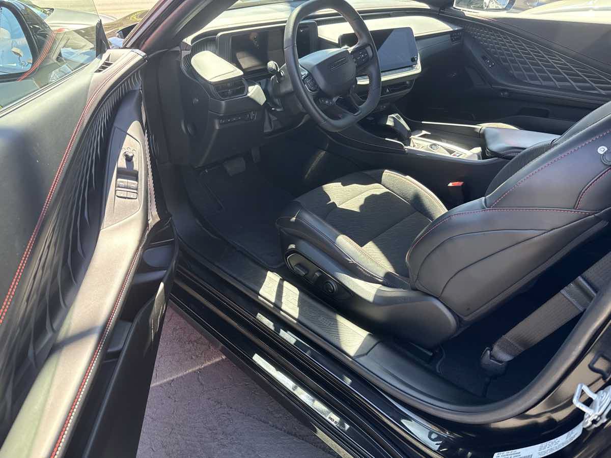 Used 2025 Dodge Charger Daytona R/T w/ Quick Order Package 25M R/T AWD/4WD image 7