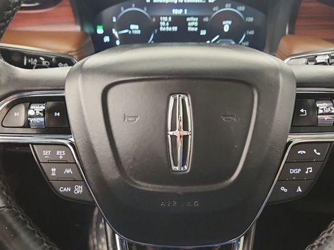 Used 2023 Lincoln Nautilus Reserve w/ Equipment Group 201A AWD/4WD image 12