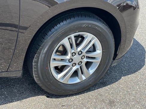 Used 2019 Buick Enclave Premium AWD/4WD image 28