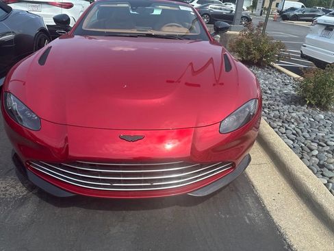 Used 2023 Aston Martin V8 Vantage Roadster RWD image 1