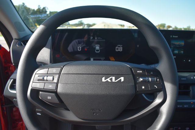 New 2026 Kia K4 FWD image 24
