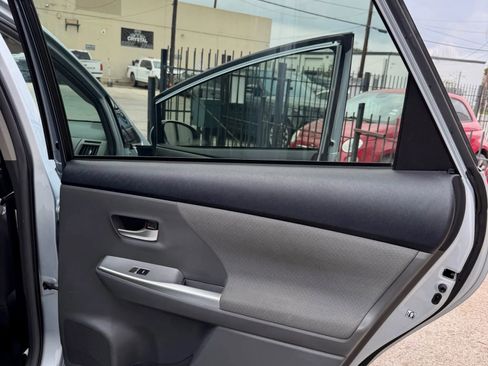 Used 2012 Toyota Prius V Three image 13